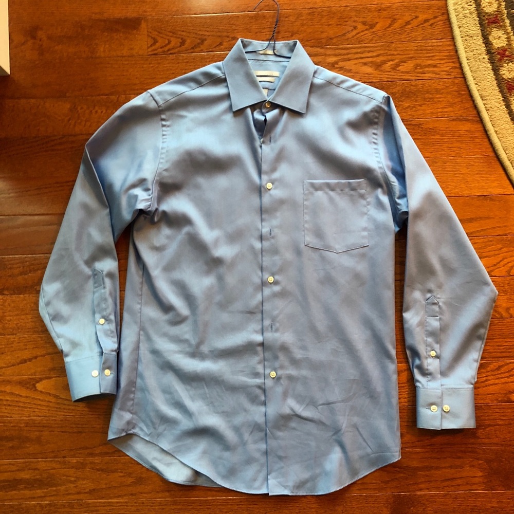 Van Heusen Fitted Dress Shirt